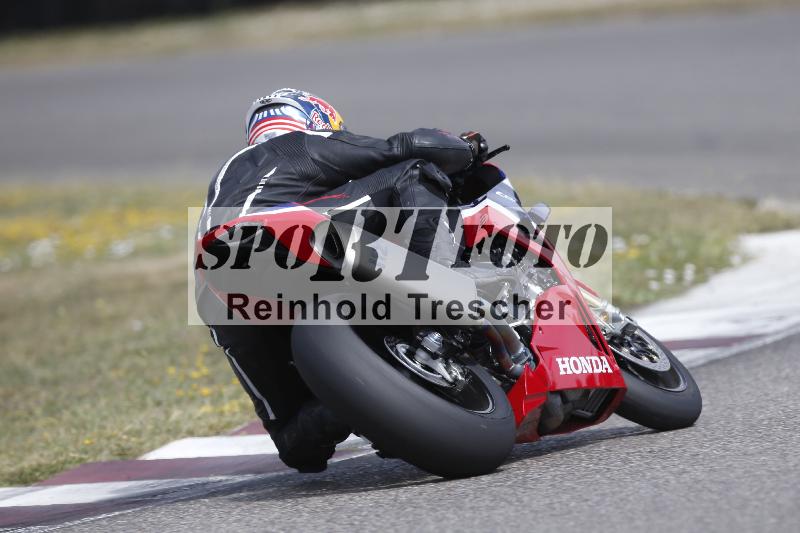 /37 09.08.2026  Pluess Motosport ADR/Freies Fahren/12